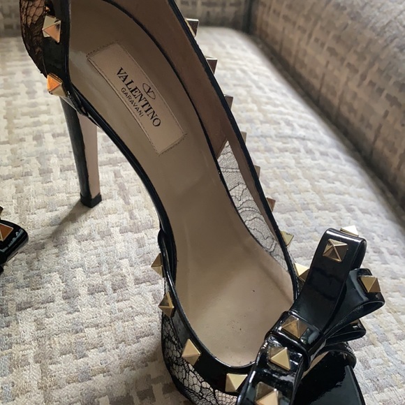 Rock-Stud Valentino Heels - Picture 6 of 8